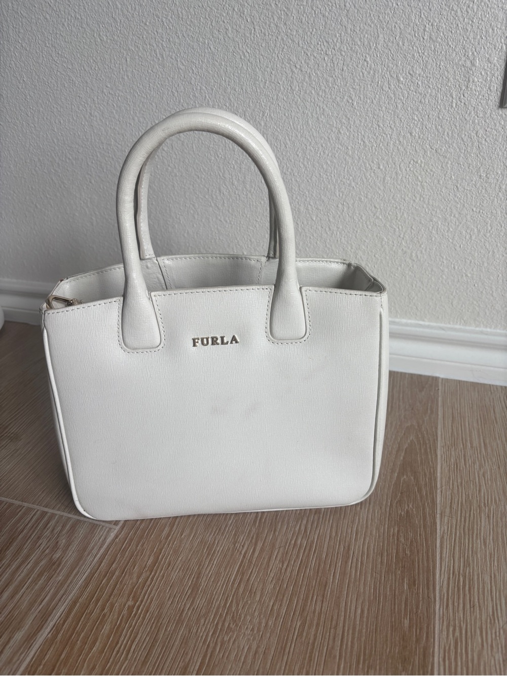 Furla White Saffiano Bag with Crossbody Strap - Picture 7 of 9